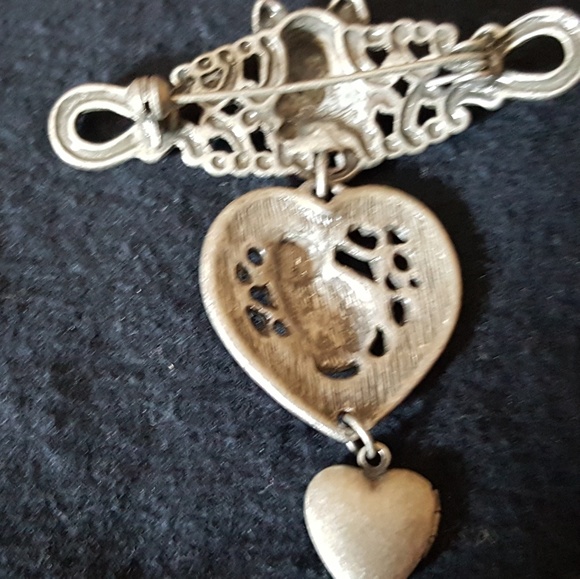 Pin - Picture 3 of 4